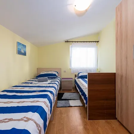 Apartamento Zlata Vir